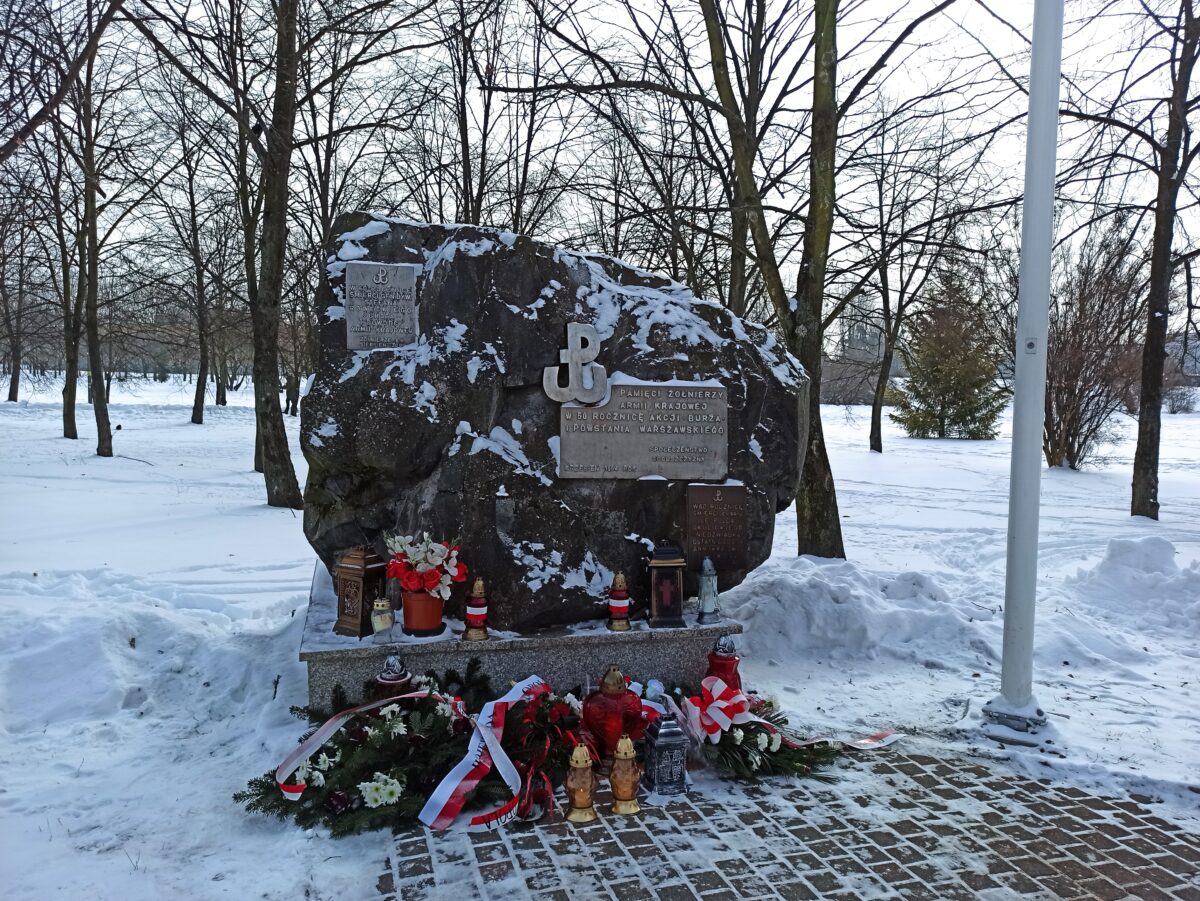 zdjęcia Pomnik Pamięci AR