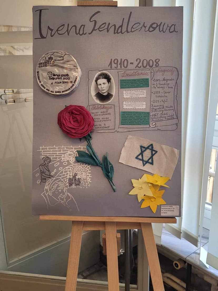 Wystawa poświęcona tematyce Holocaustu i historii ratowania Żydów