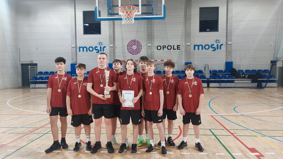 Mistrzowie Opola w koszykówce chłopców