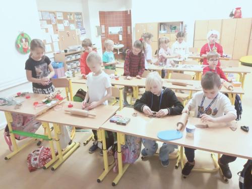 4 (1) (1) (1) (1) (1) (1) (1)