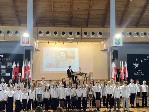 581968112 1452114203588547 3000188533819459232 n